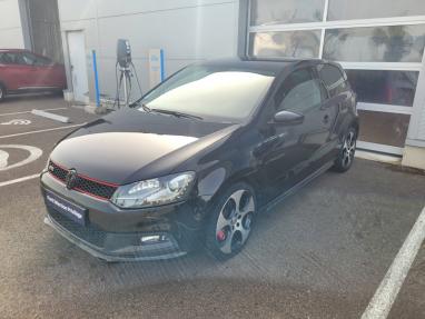 Voir le détail de l'offre de cette VOLKSWAGEN Polo 1.4 TSI 180ch GTI DSG7 5p de 2014 en vente à partir de 333.63 €  / mois
