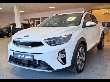 Voir le détail de l'offre de cette KIA Stonic 1.0 T-GDi 120ch MHEV Premium DCT7 de 2021 en vente à partir de 226.51 €  / mois