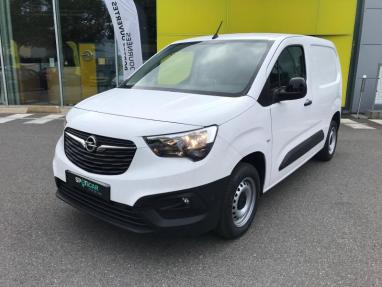 Voir le détail de l'offre de cette OPEL Combo Cargo L1H1 650kg 1.5 100ch Pack Clim de 2021 en vente à partir de 205.72 €  / mois