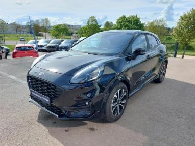 Voir le détail de l'offre de cette FORD Puma 1.0 Flexifuel 125ch S&S mHEV ST-Line de 2023 en vente à partir de 236.45 €  / mois