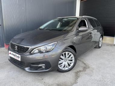 Voir le détail de l'offre de cette PEUGEOT 308 SW 1.5 BlueHDi 100ch E6.c S&S Style de 2019 en vente à partir de 12 499 € 