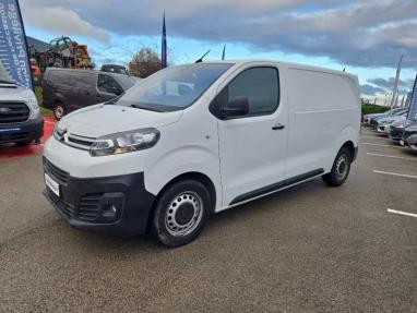 Voir le détail de l'offre de cette CITROEN Jumpy Fg M 2.0 BlueHDi 120ch S&S Driver de 2021 en vente à partir de 258.61 €  / mois