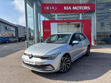 Voir le détail de l'offre de cette VOLKSWAGEN Golf 1.0 TSI OPF 110ch Life Business de 2022 en vente à partir de 252.62 € / mois