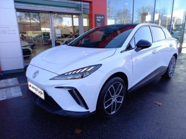 Voir le détail de l'offre de cette MG MOTOR MG4 EV 245ch - 77kWh Luxury MY23 de 2023 en vente à partir de 301.35 €  / mois