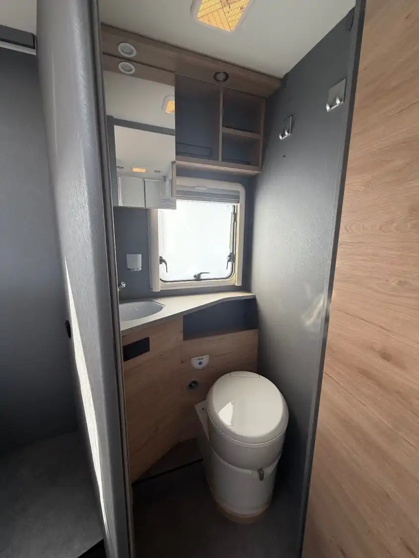 Image Dethleffs Just camp  T 7052 DBL Profilé